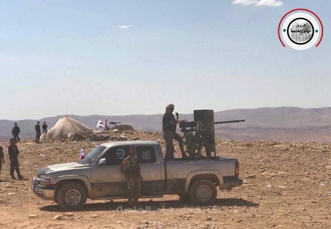 “Hổ Syria” chuẩn bị tung chiến dịch giải cứu Deir Ezzor Binh sĩ quân đội Syria trên chiến trường Raqqa