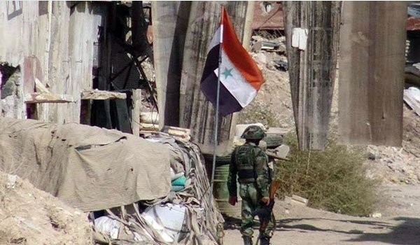 Chiến sự Syria: Quân Assad tấn công dữ dội sào huyệt phiến quân ngoại ô Damascus (video) Binh sĩ quân đội Syria trên chiến trường ngoại ô Damascus