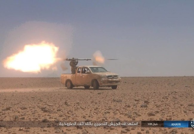 Quân đội Syria hứng những bài học đẫm máu Lực lượng khủng bố IS tấn công trên chiến trường tỉnh Homs