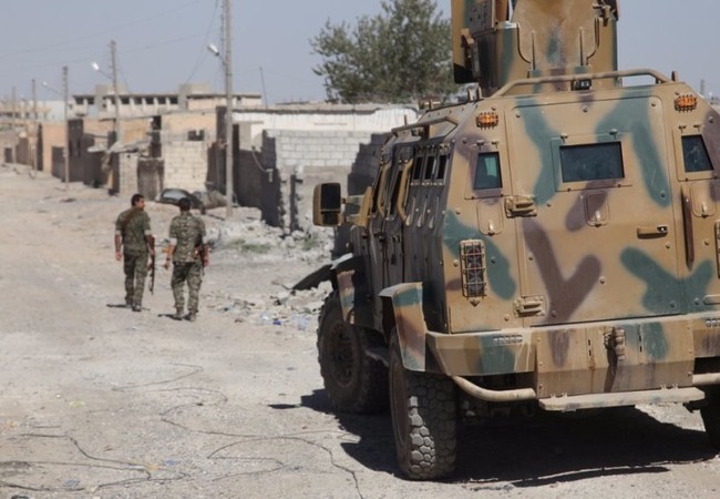 Chiến sự Syria: 11 dân quân người Kurd thiệt mạng trong giao tranh với IS Lực lượng Dân chủ Syria SDF tiến công trong thành phố Raqqa