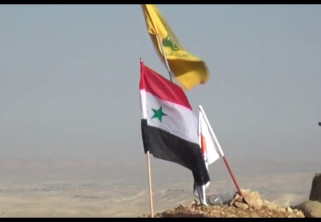 Quân đội Syria, Hezbollah đánh chiếm cao điểm khủng bố trên biên giới (video) Lực lương vũ trang Syria, Hezbollah tấn công đánh chiếm một số cao điểm trên biên giới Lebanon - Syria