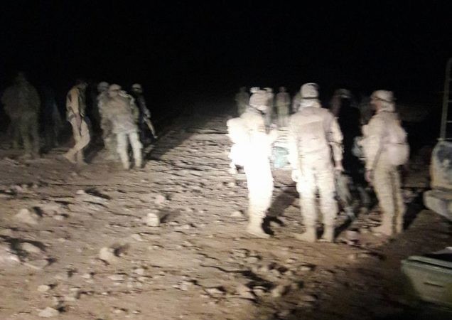Quân đội Syria khống chế hỏa lực, sắp kết liễu cứ điểm IS Binh sĩ lực lượng quân đoàn tình nguyện số 5 trên chiến trường gần thị trấn Al-Sukhnah