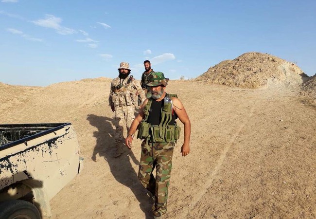 Quân đội Syria đập tan IS tập kích tại Deir Ezzor Tướng Issam-Zahreddine, chỉ huy trưởng lữ đoàn 104 Vệ binh Cộng hòa trên chiến trường Deir Ezzor