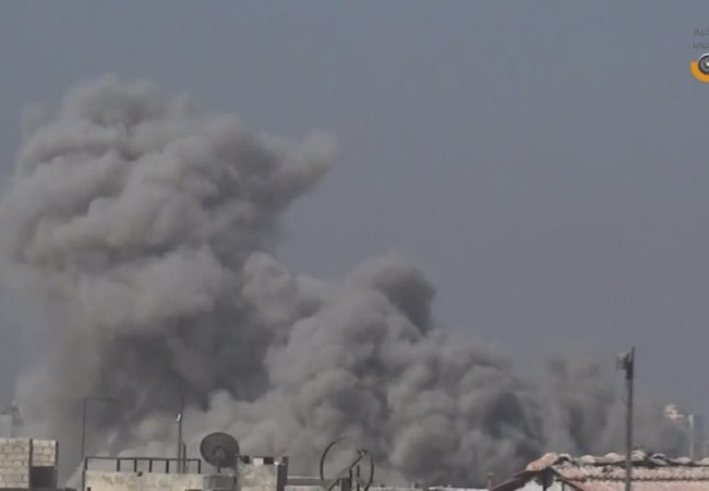 Pháo binh, chiến đấu cơ Syria ồ ạt trút hỏa lực vào phiến quân cố thủ Damascus (video) Không quân, pháo binh quân đội Syria pháo kích dữ dội vào Đông Ghouta