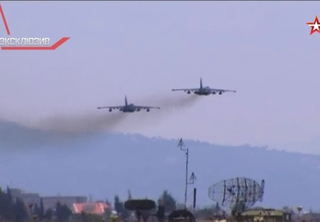 Nga tung phi đội Su-25 “đi săn” IS trên chiến trường Syria Máy bay cường kích chiến trường Su-25 xuất kích từ sân bay Hmeymim ở Latakia, Syria