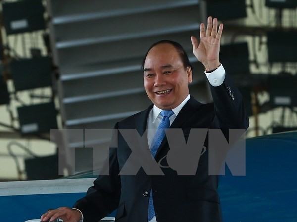Thông điệp của Thủ tướng Nguyễn Xuân Phúc trên The Washington Times Thủ tướng Nguyễn Xuân Phúc tại sân bay John F.Kennedy. (Ảnh: Thống Nhất/TTXVN)