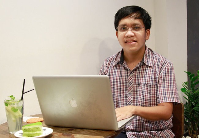 Phần mềm giải toán thông minh Math Solver của người Việt Ngoài công việc ở công ty nước ngoài, hằng ngày anh Cảnh vẫn dành thời gian hoàn thiện phần mềm giải toán của mình - Ảnh: MINH GIẢNG