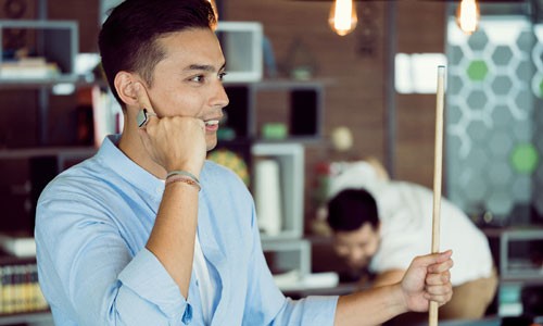 Công nghệ loại bỏ nạn 'cắm mặt vào điện thoại' của con người Nhẫn Orii có thể là giải pháp giải phóng con người khỏi màn hình điện thoại. Ảnh: Engaged.
