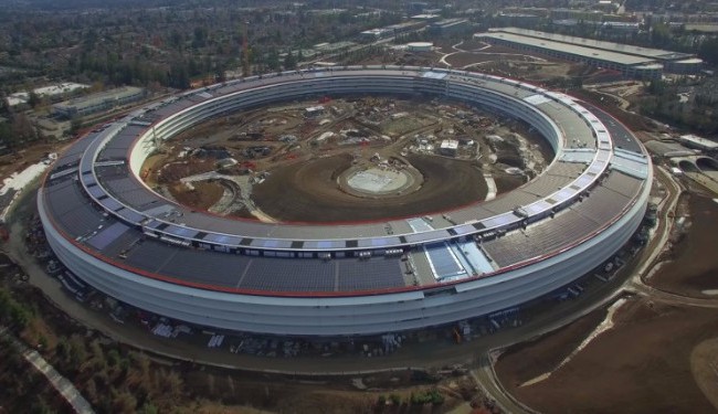 Nhân viên Apple bất ngờ không muốn chuyển sang 'trụ sở phi thuyền' Khung cảnh nhìn từ trên cao của trụ sở mới của Apple Ảnh: Apple