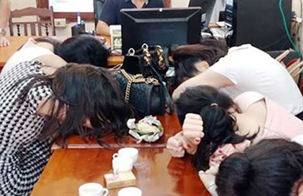 Nhiều người mẫu, diễn viên trong đường dây bán dâm cùng á khôi Các chân dài bị bắt trong vụ án
