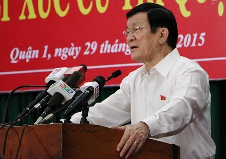 Chủ tịch nước Trương Tấn Sang: “Địch ta không sợ mà ta với ta lại sợ Chủ tịch nước Trương Tấn Sang phát biểu trong buổi gặp gỡ cử tri quận 1, TPHCM.