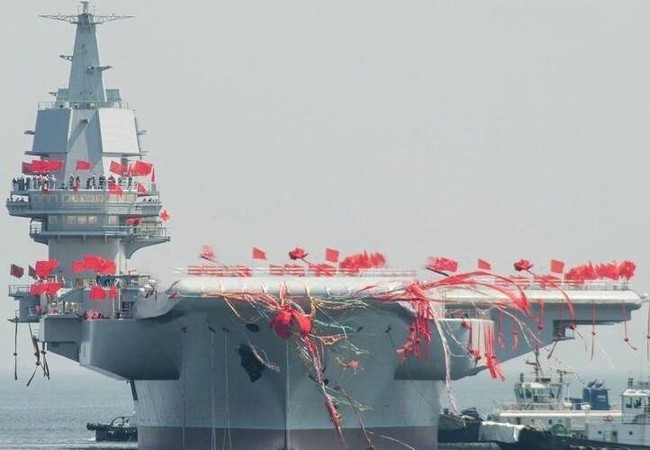 Trung Quốc: Tàu sân bay Type 001A chỉ là “bàn đạp” để tiến xa hơn Ngày 26/4/2017, tàu sân bay tự chế đầu tiên Type 001A Trung Quốc hạ thủy. Ảnh: cnqiang