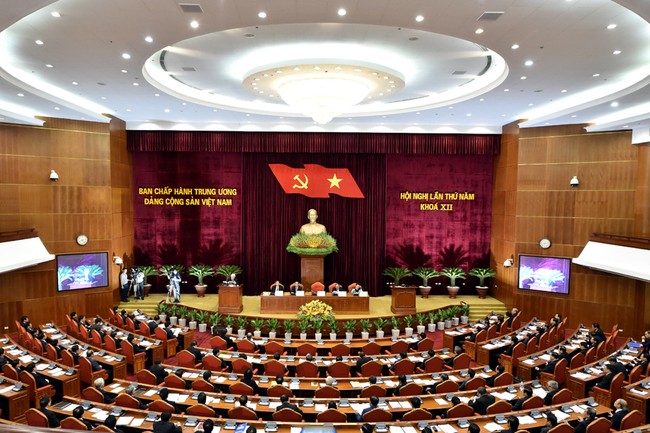 Khai mạc Hội nghị TƯ 5: Tăng động lực cho kinh tế tư nhân, xem xét kỷ luật cán bộ - ảnh 1