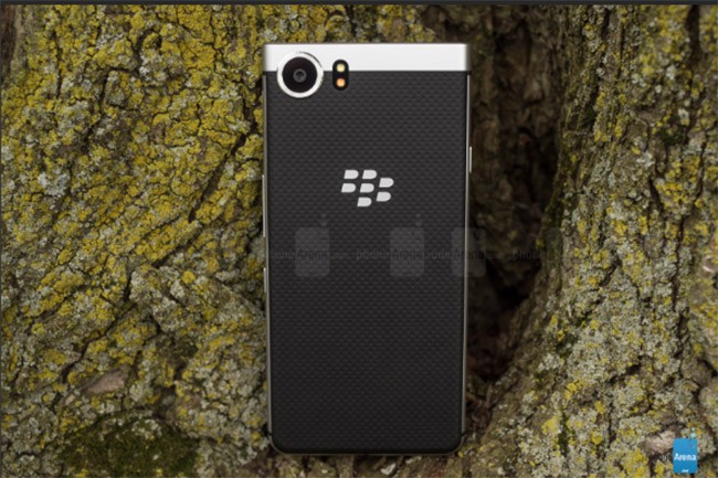 Ngạc nhiên với thời lượng pin BlackBerry KEYone - ảnh 2