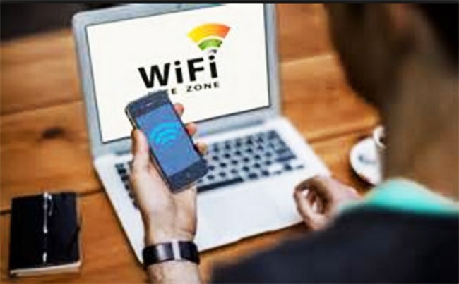 22.000 người đồng ý cọ rửa toilet để được truy cập Wi-Fi - ảnh 1
