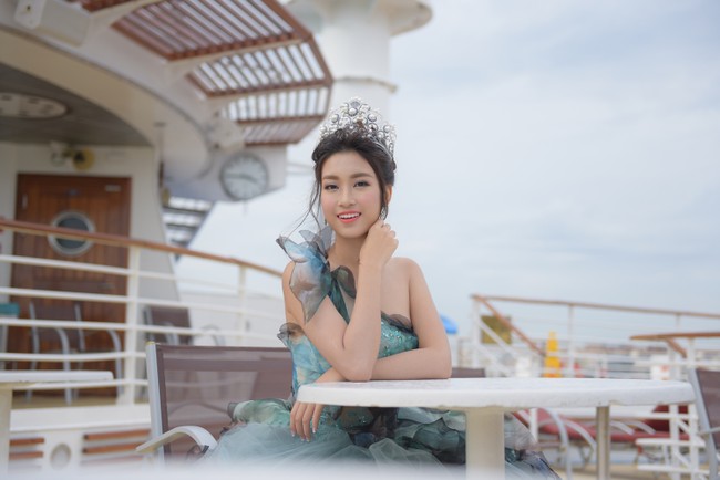 Hoa hậu Mỹ Linh lộng lẫy trong thiết kế đầm công chúa tại Đài Bắc - ảnh 3