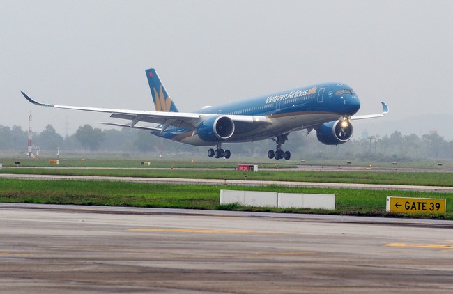 Vietnam Airlines đón nhận máy bay Airbus A350 thứ 5 - ảnh 1