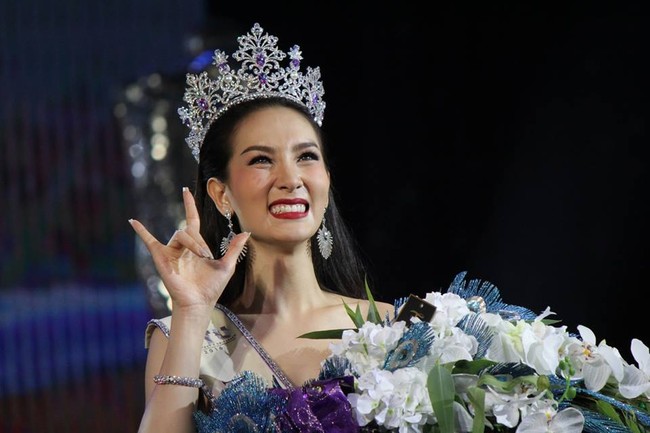 Vẻ đẹp 'vạn người mê' của Tân Hoa hậu chuyển giới Thái Lan - ảnh 4