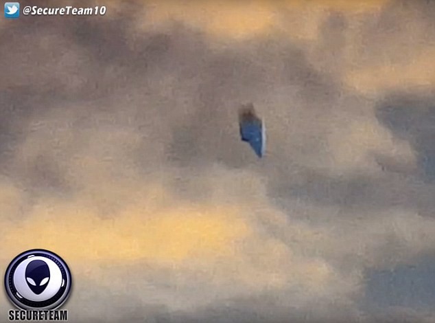Video: UFO xuất hiện ở Ohio, Mỹ - ảnh 1