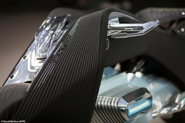 BMW ra mắt xe máy tự cân bằng siêu hiện đại - ảnh 8