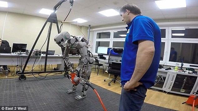 Choáng với các Robot Nga chuẩn bị chinh phục mặt trăng - ảnh 7