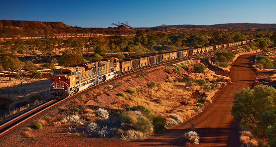 BHP Billitron Iron Ore: Đoàn tàu dài nhất thế giới - ảnh 1
