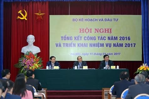 Thủ tướng: Chưa làm nhà cao tầng đã tắc đường, làm nhà nữa đi đường nào? - ảnh 1