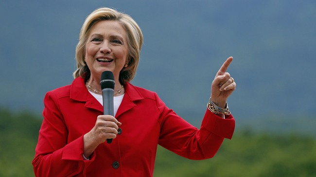 FBI điều tra vụ email, bà Hillary gặp thử thách hay “vận may lớn” ngay trước thềm bầu cử? - ảnh 1