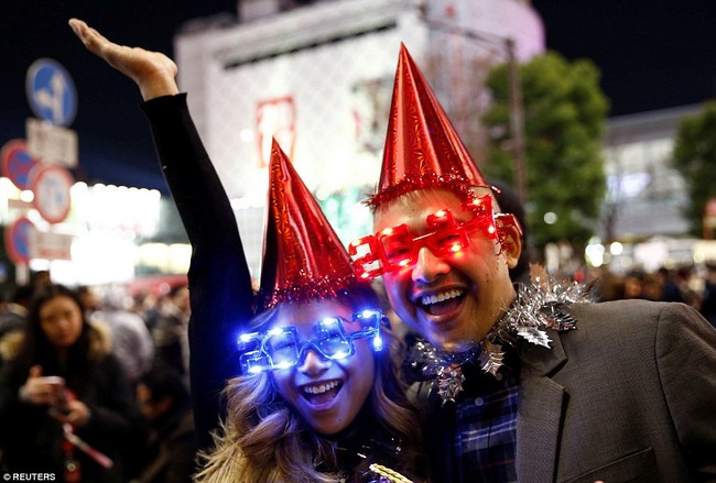 Toàn cảnh thế giới đón năm mới 2017 với không khí tươi vui và pháo hoa rực rỡ - ảnh 26