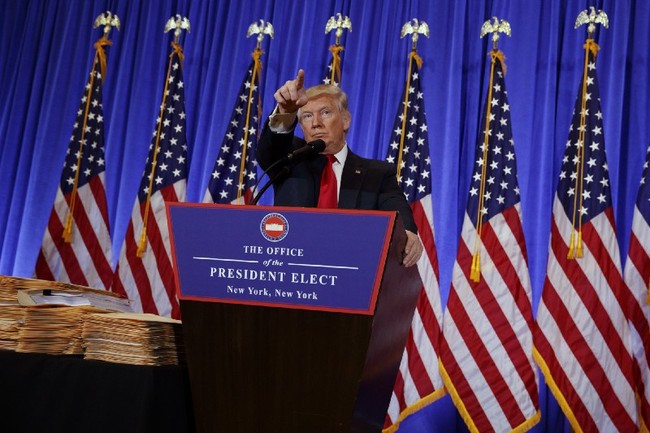 Họp báo lần đầu tiên kể từ khi trúng cử: Donald Trump nặng lời với phóng viên CNN - VIDEO - ảnh 3