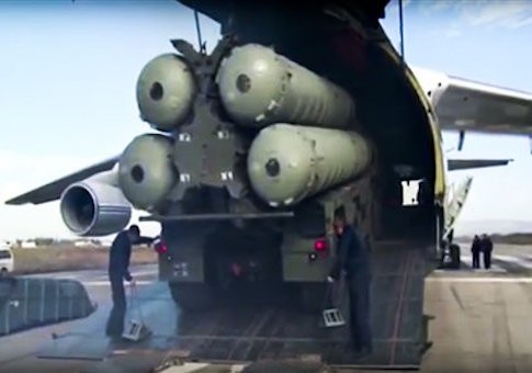 Nga đem “bảo bối” S-400, Antei-2500 tới Syria phòng Mỹ gây chiến - ảnh 1