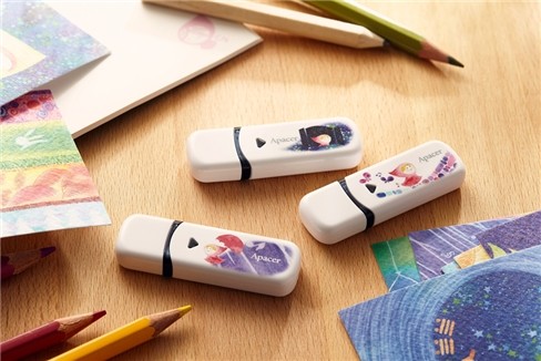 Bộ sưu tập lưu trữ USB phong cách cổ tích - ảnh 1