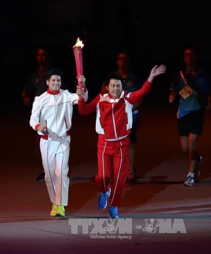 Khai mạc SEA Games 28: Đại tiệc âm thanh, ánh sáng tôn vinh sự phi thường - ảnh 1