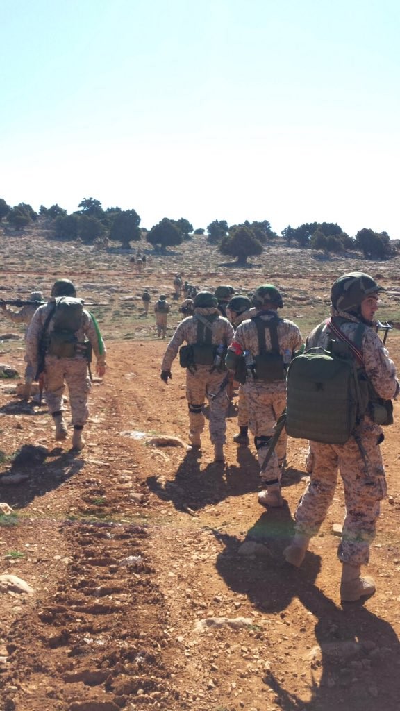 Chiến trận giằng co ác liệt giữa quân đội Syria và chiến binh IS, en - Nursa - ảnh 7
