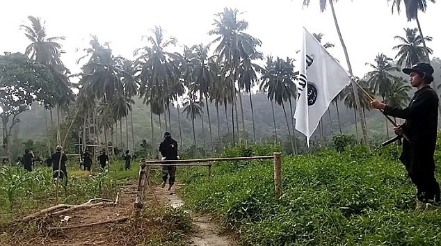 Sốc: IS tổ chức căn cứ huấn luyện khủng bố ở Philiphines - ảnh 5
