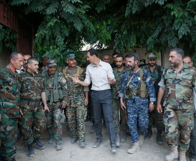 Video: Tổng thống Syria Al Assad thăm chiến trường Đông Ghouta – Damascus - ảnh 3