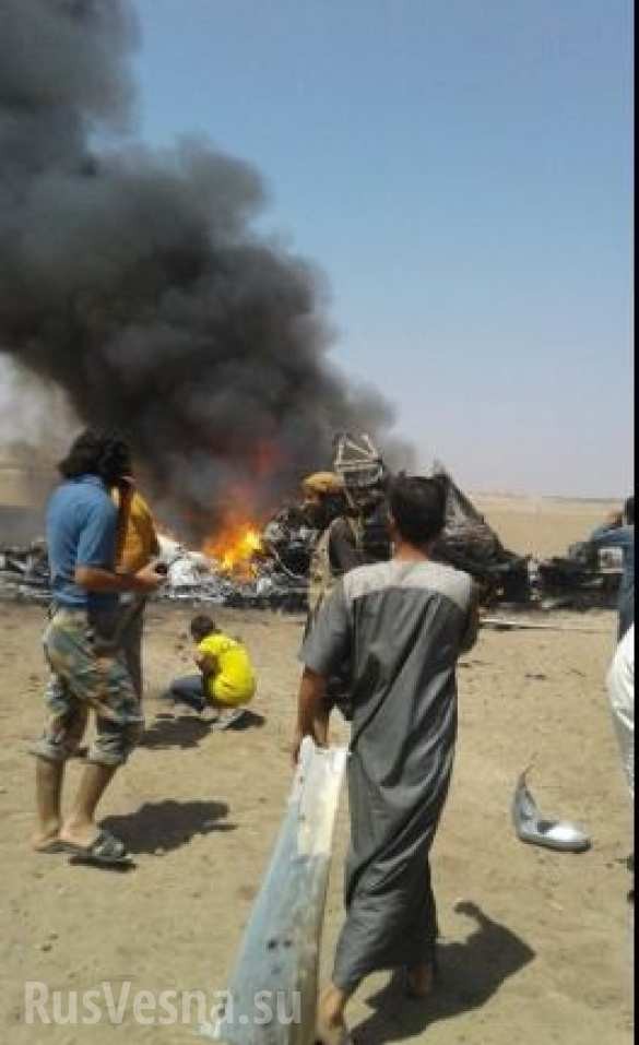 Trực thăng vận tải Mi-8 của Nga bị bắn hạ ở tỉnh Idlib (video) - ảnh 6