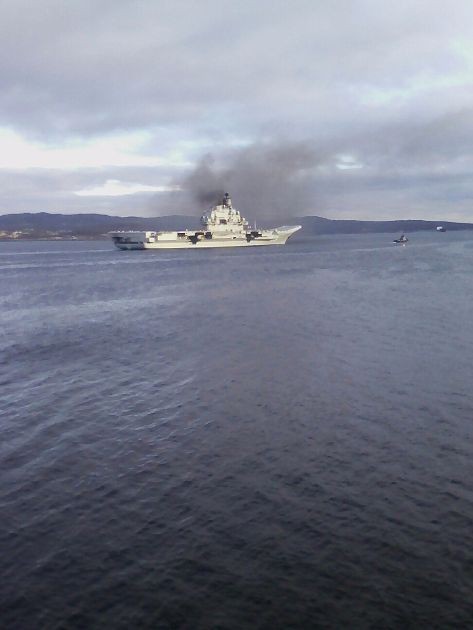 Tàu sân bay Kuznetsov cập cảng Tartous, chuẩn bị chiến dịch không kích ở Syria - ảnh 1
