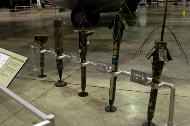 Việt Nam “dắt mũi” B-52 và không quân Mỹ thế nào - ảnh 1