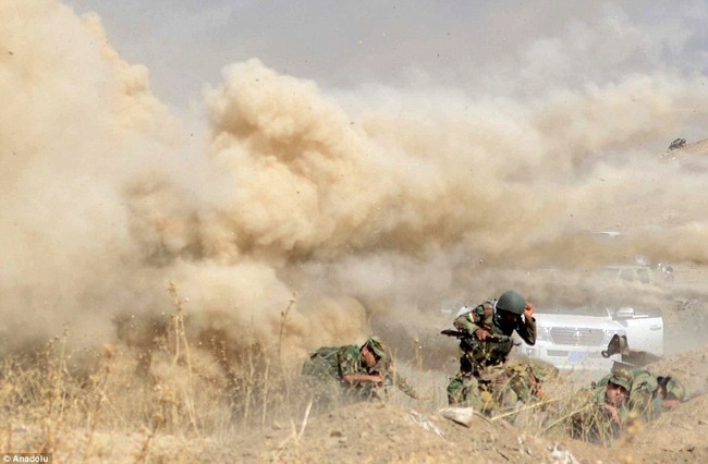 Iraq tổng tấn công giành thành trì Mosul từ tay IS (video) - ảnh 9