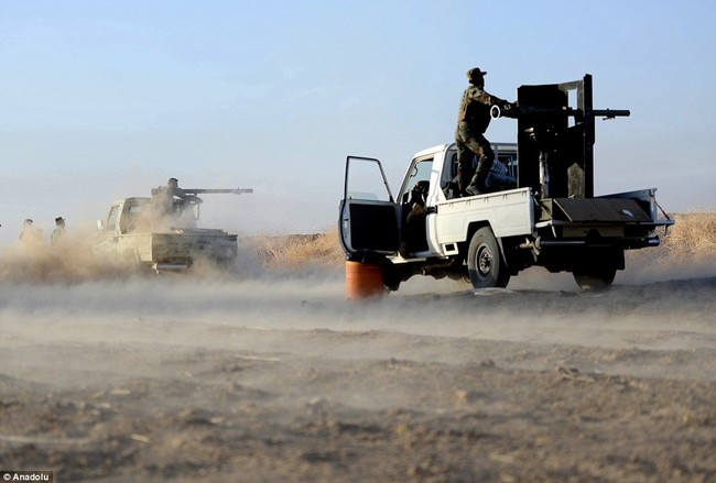 Iraq tổng tấn công giành thành trì Mosul từ tay IS (video) - ảnh 12