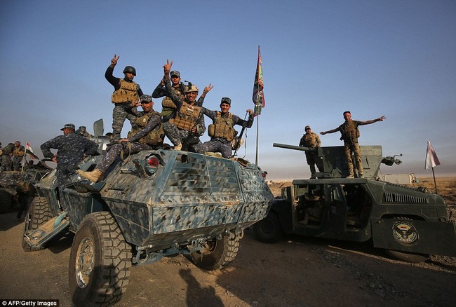 Iraq tổng tấn công giành thành trì Mosul từ tay IS (video) - ảnh 13