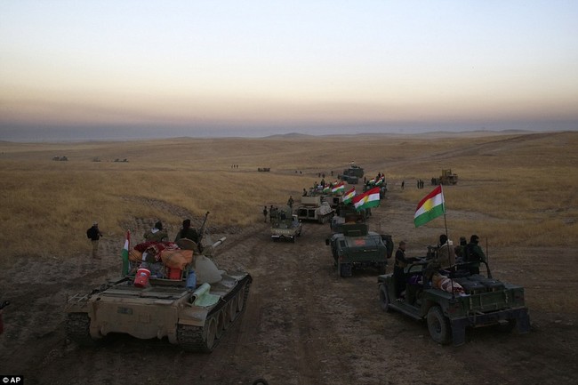 Iraq tổng tấn công giành thành trì Mosul từ tay IS (video) - ảnh 16