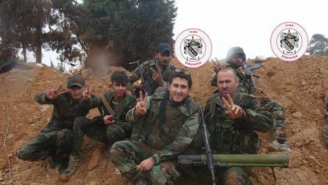 Video chiến sự Aleppo: Phiến quân phá vây bằng xe bom cảm tử - ảnh 1