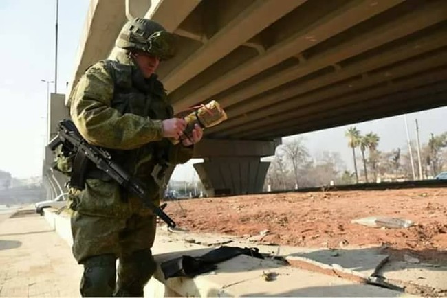 Trận chiến Aleppo: Quân đội Nga xua đuổi “thần chết” (video) - ảnh 23