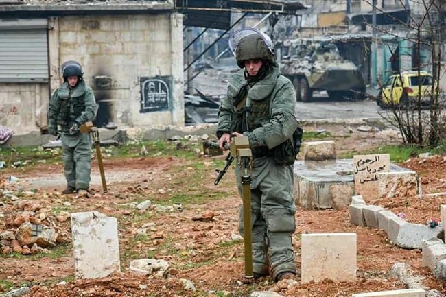 Trận chiến Aleppo: Quân đội Nga xua đuổi “thần chết” (video) - ảnh 26