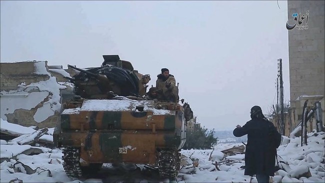 Chiến sự Syria: Quân Assad tấn công vũ bão, IS rút lui ồ ạt ở đông Aleppo - ảnh 1