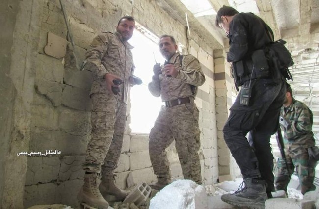 Quân đội Syria tấn công dữ dội, siết vòng vây thép phiến quân ngoại ô Damascus - ảnh 11