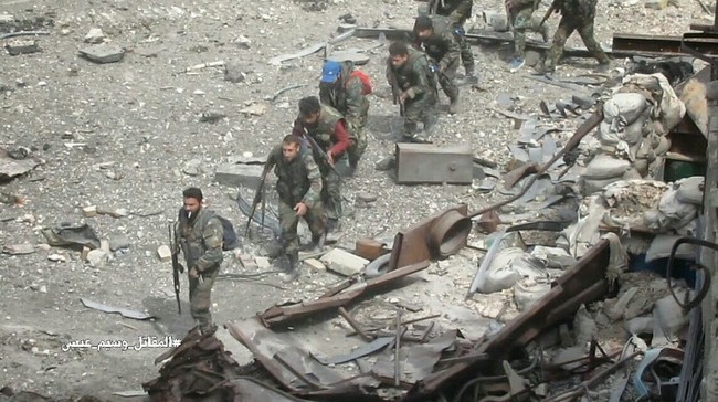 Quân đội Syria tấn công dữ dội, siết vòng vây thép phiến quân ngoại ô Damascus - ảnh 7