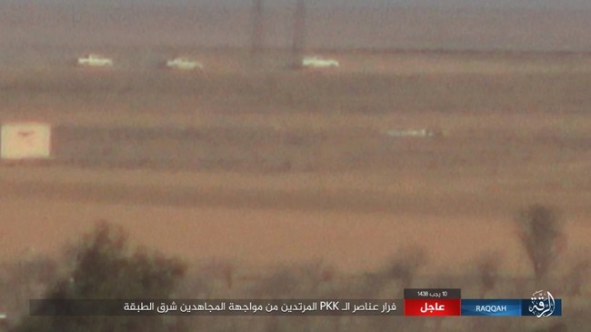 Mỹ hậu thuẫn người Kurd diệt hàng chục phiến quân IS ở Raqqa (video) - ảnh 5